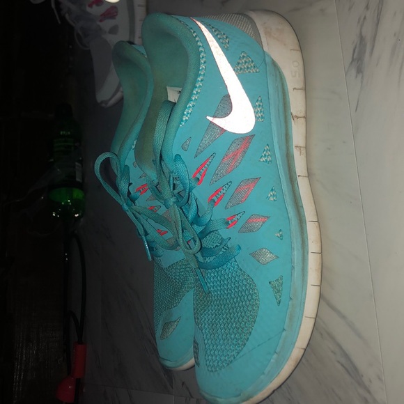 NIKE FREE RUN - Picture 1 of 4